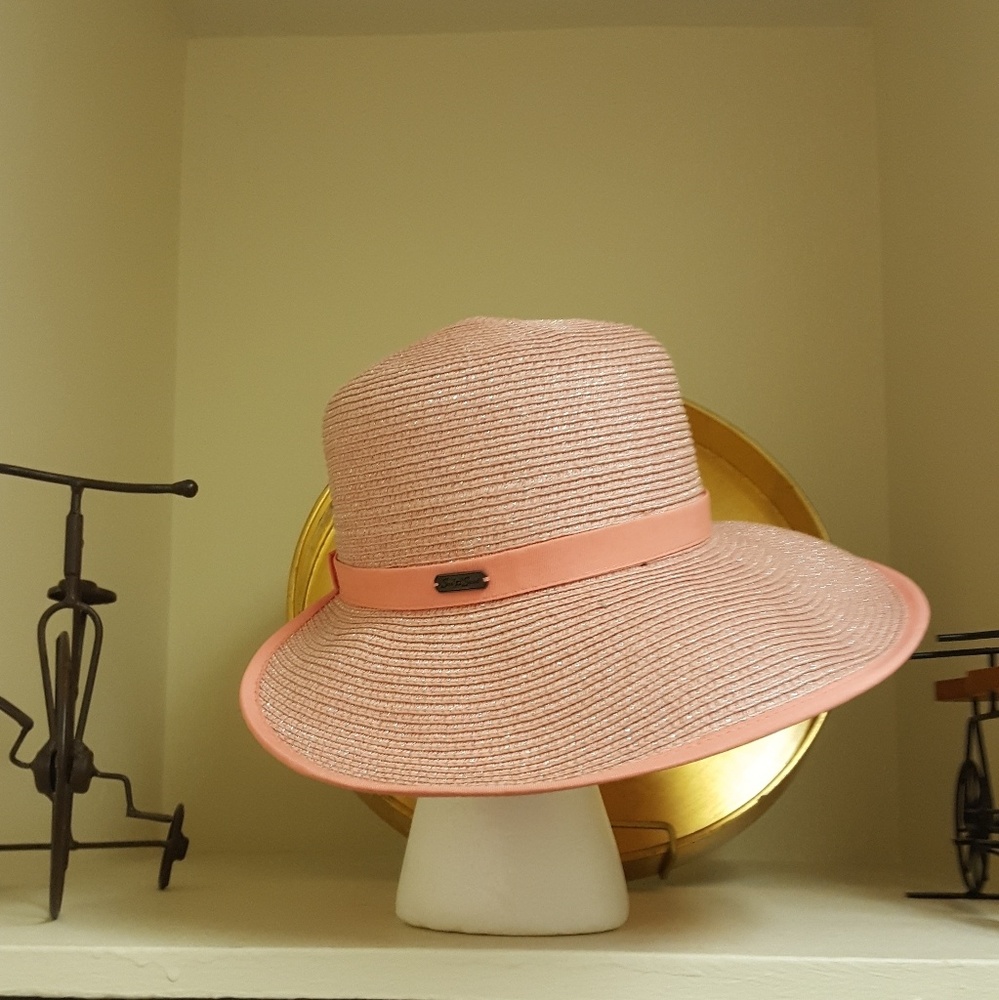 NWOT UPF Sun N' Sand Hat